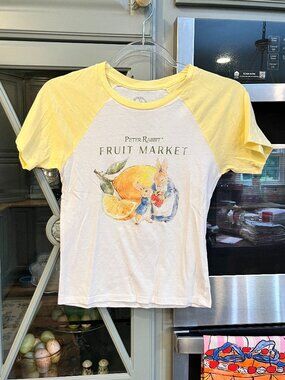 Peter Rabbit Cotton Tee Small "Fruit Market" Pastel Girlhoodcore Colorblock